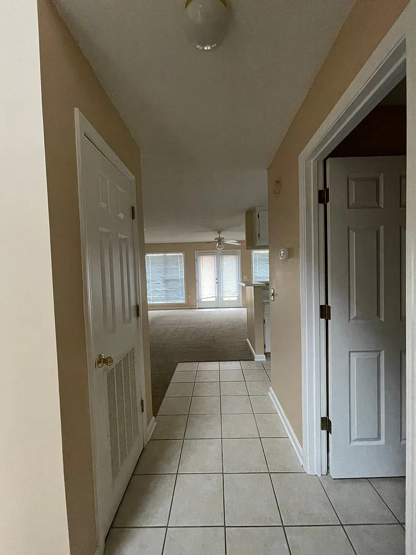 Dunwoody Subdivision — Photo 4