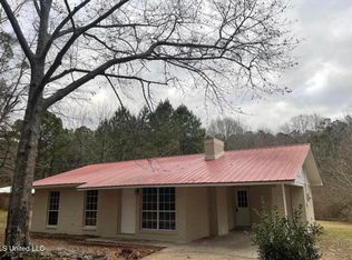 22 County Road 253, Louin, MS 39338