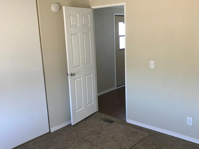 6616 W Valley Ave — Photo 13