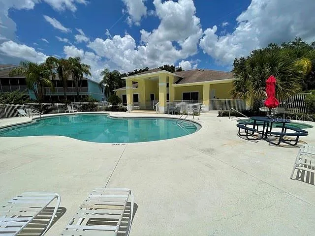 3143 Sun Lake Ct #B — Photo 18