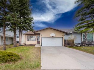 27 W Ventura Way NE, Calgary, AB T2E 8E7