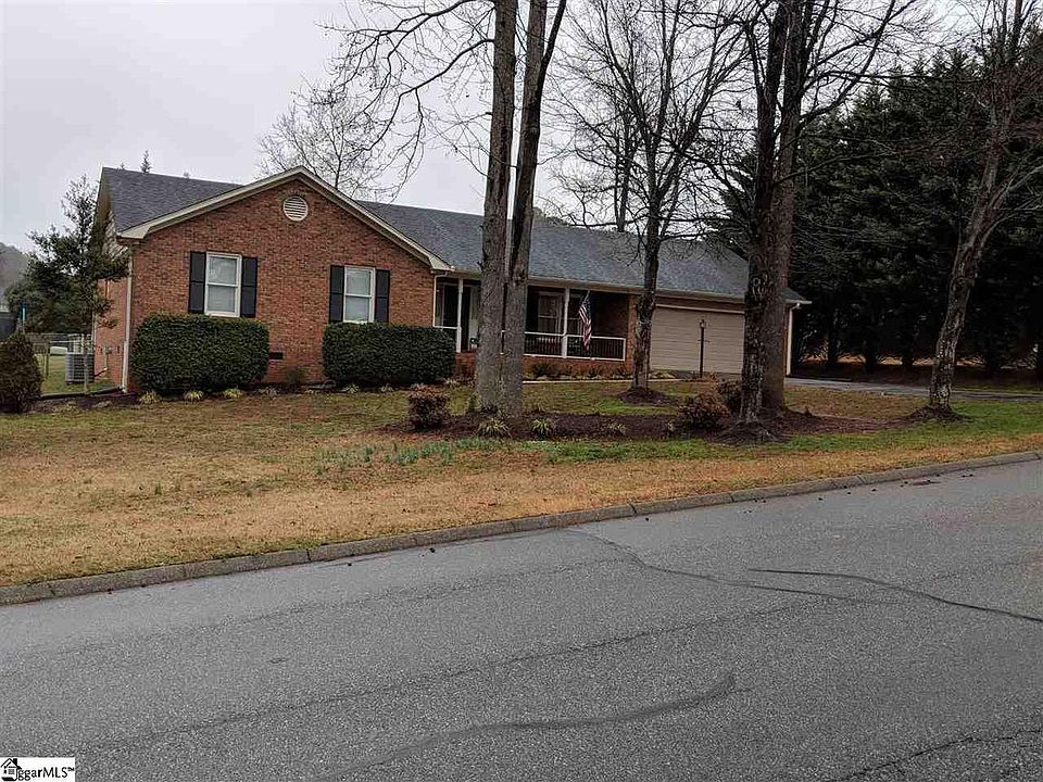 1st image of 109 Woodcreek Dr