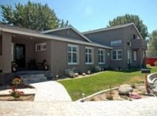 1435 Hunter Lake Dr, Reno, NV 89509