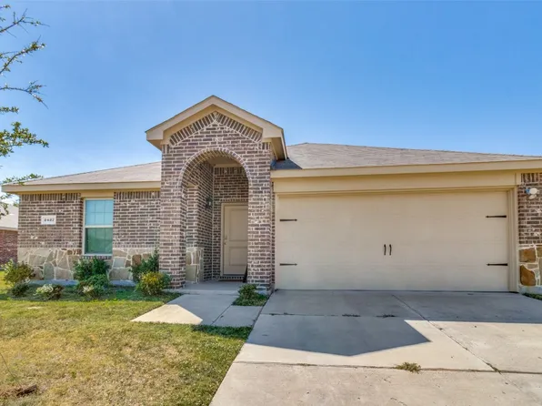 2427 Burkburnett Dr, Forney, TX 75126