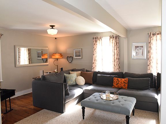 4th image of 565 Saint Lawrence Ave