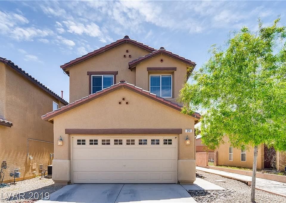 1st image of 213 Lantana Breeze Dr