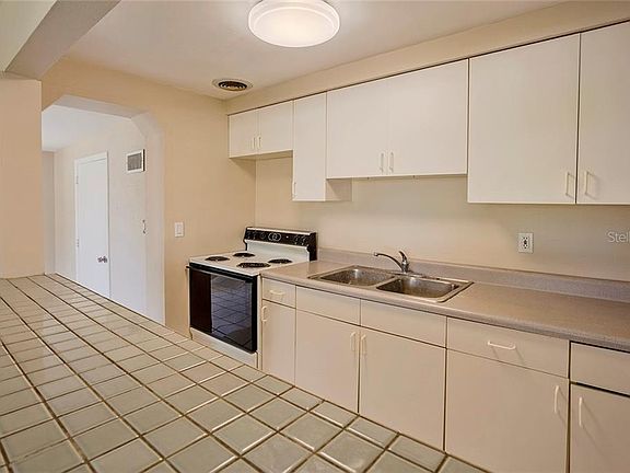 2nd image of 2312 Belmar Dr APT E