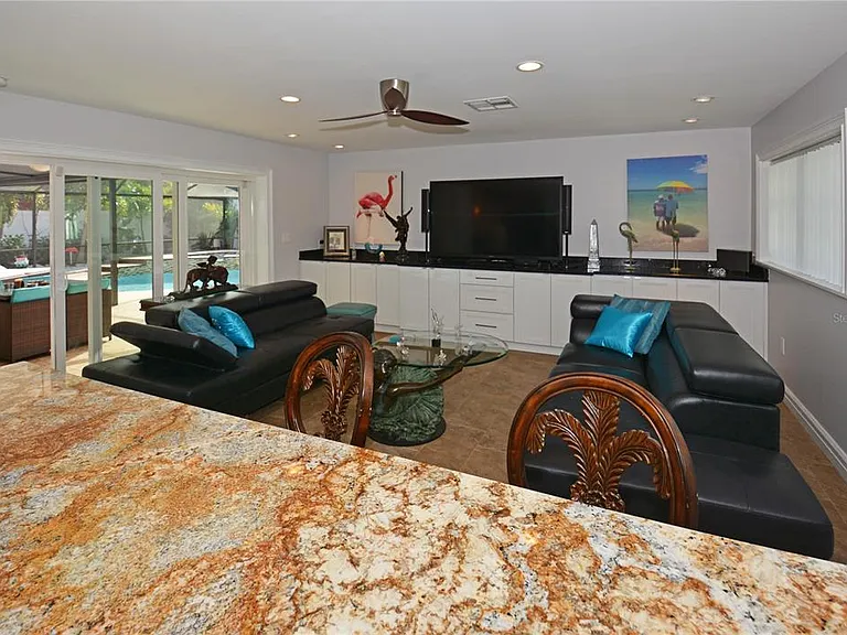 7020 Mango Ave S — Photo 17