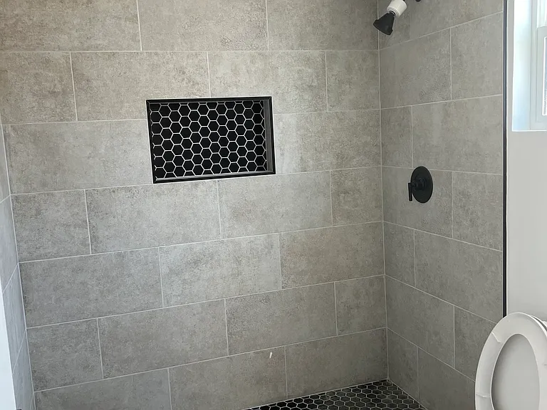 965 N Serrano Ave — Photo 11