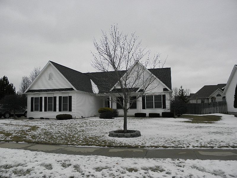 1st image of 8894 Swancrest Dr