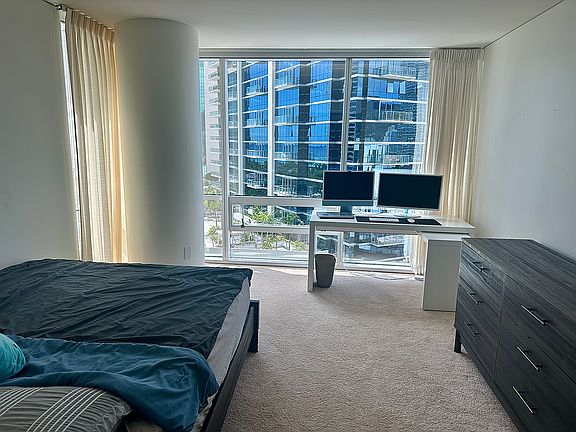 3rd image of 88 Piikoi St APT 1201