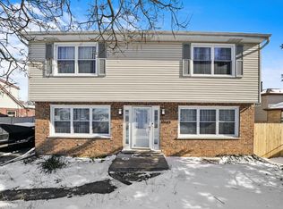 10545 S 82nd Ave, Palos Hills, IL
