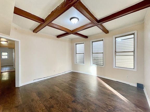 4th image of 449 Avon Ave #3A