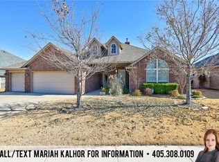 8724 Sally Ct, Yukon, OK 73099
