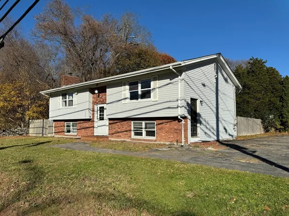 1656 Boston Neck Rd, Saunderstown, RI 02874