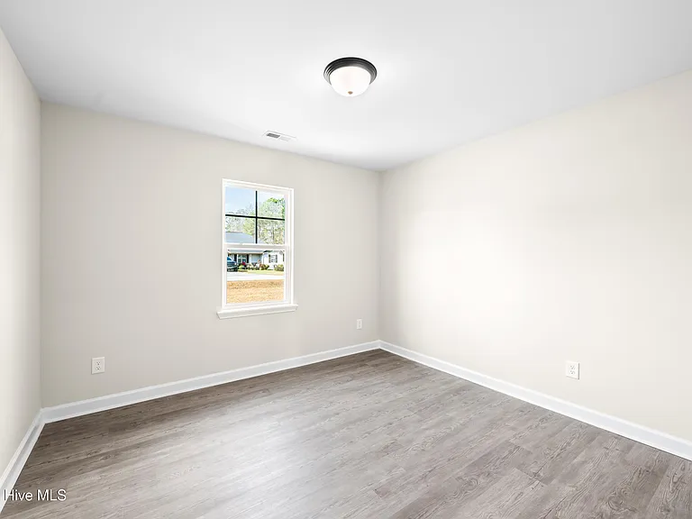 406 Paxton Ct — Photo 27