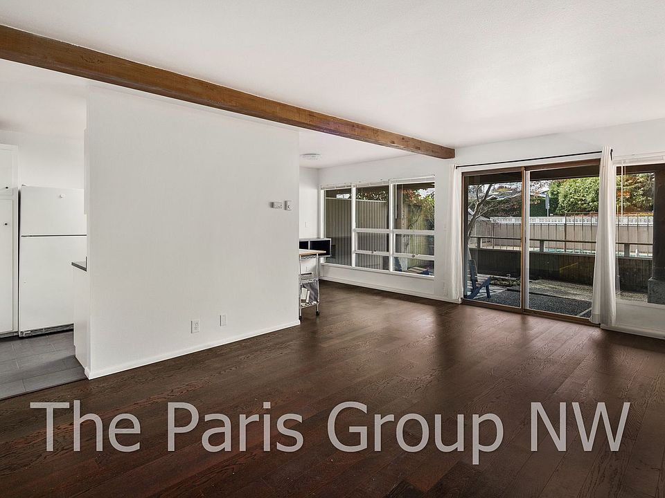 1st image of 942 100th Ave NE APT 116