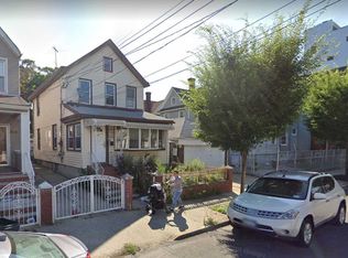 9531 Waltham St, Jamaica, NY 11435
