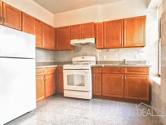 5th image of 67 Hancock St APT 4