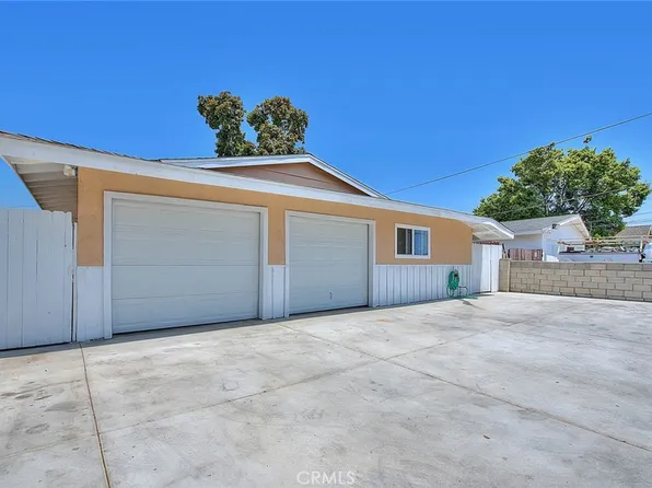 213-215 E Central Ave, Santa Ana, CA 92707