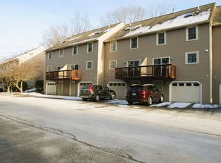 17 Glastonbury Dr, Nashua, NH 03063