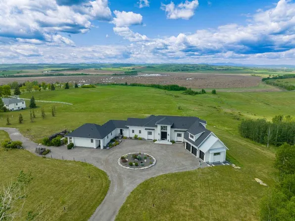 96012 E 198th Ave W, Foothills County, AB T1S 2W6
