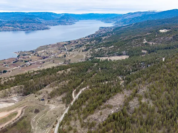 1050 Spiller Rd, Penticton, BC V2A 8T3