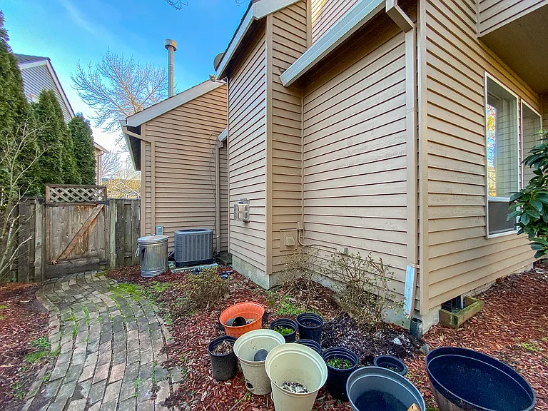 4682 Winthrop Ct — Photo 24