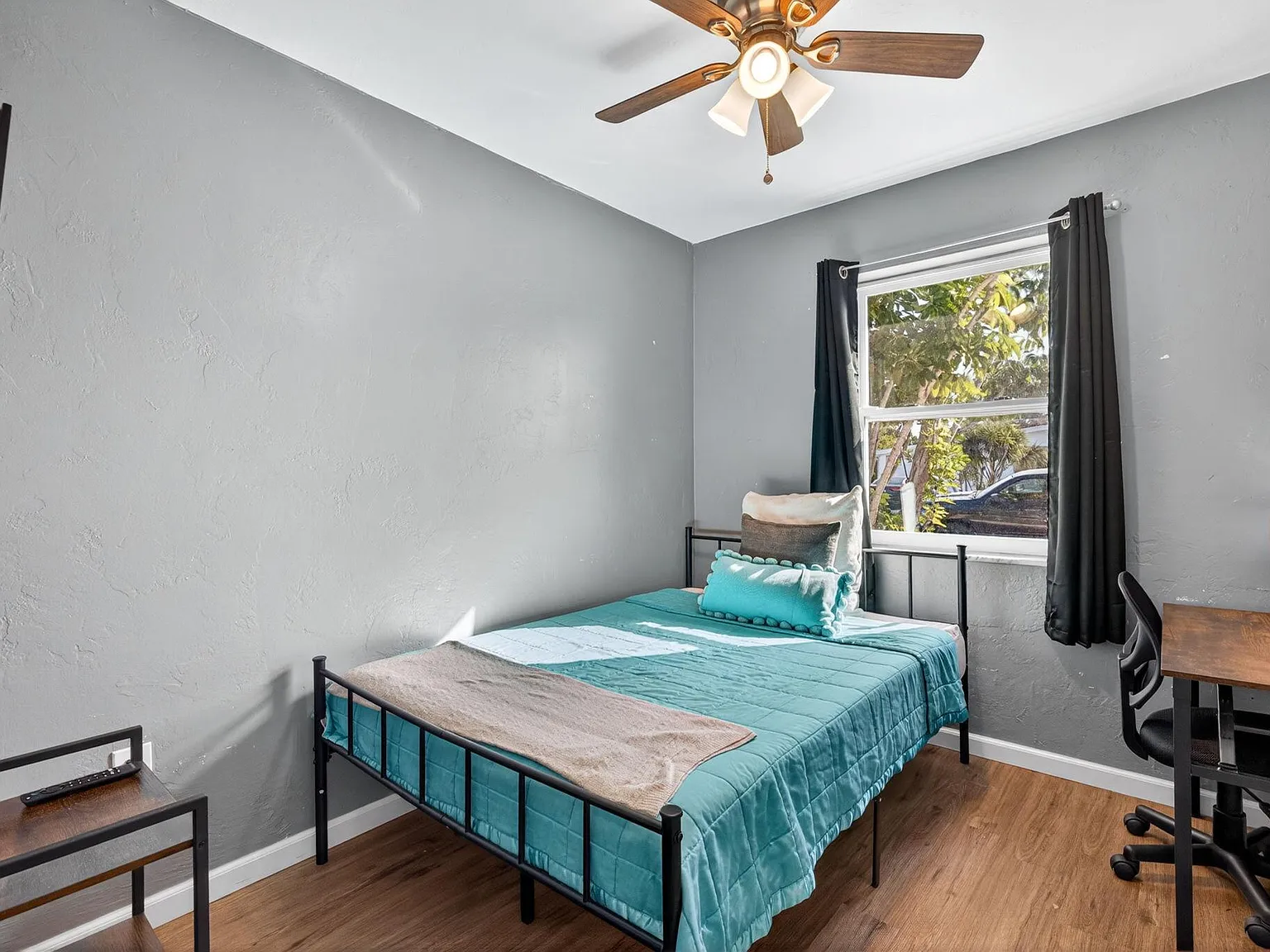 4 bed, 2.0 bath, 1600 sqft, $797 — Photo 1
