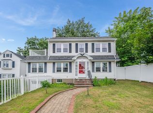 1449 Quincy Shore Dr, Quincy, MA 02169