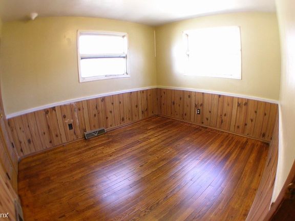 NE Bedroom