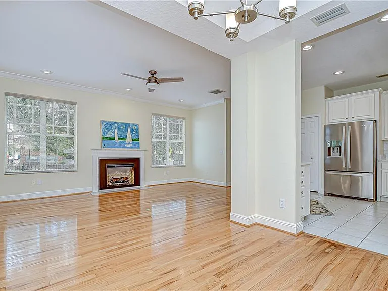 113 Bosphorous Ave #5 — Photo 33