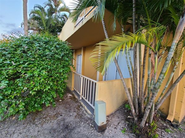 18111 NW 68th Ave APT G106, Hialeah, FL 33015