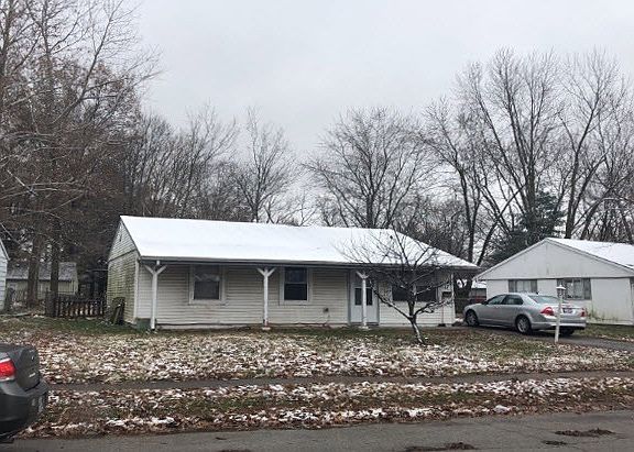 2nd image of 17 Scarlet Dr