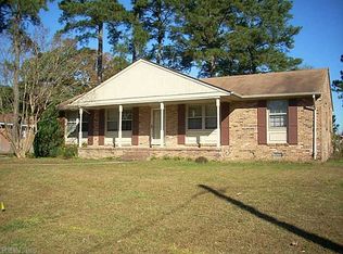 3636 Deerfield Dr, Suffolk, VA 23435