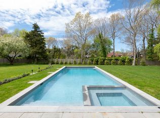 109 Lewis Rd, East Quogue, NY 11942