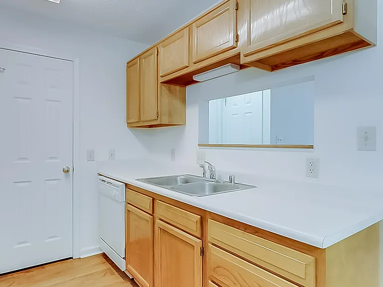 Forest Creek Apartments — Photo 51