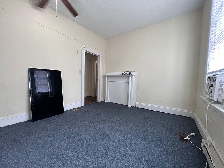 390 Forest Avenue — Photo 25
