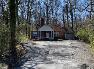 1515 Valley View Rd, New Albany, IN 47150