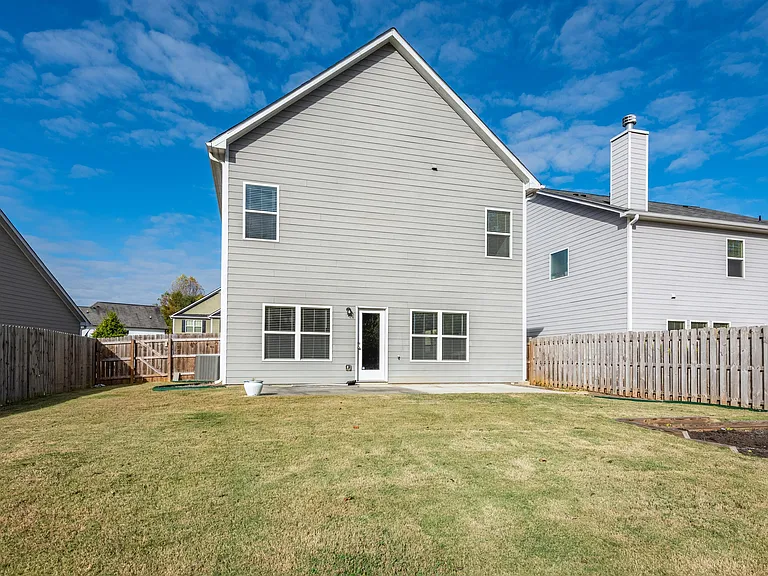 172 Renford Rd — Photo 8