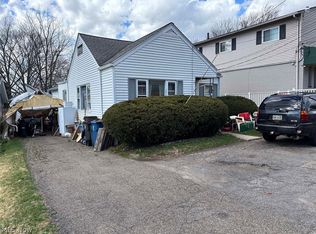 3204 S Main St, Akron, OH