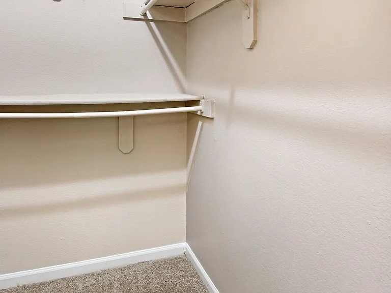 Fiona Apartment Homes — Photo 11