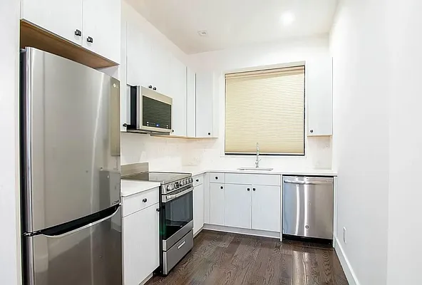 Rented by Platinum Properties | media 5