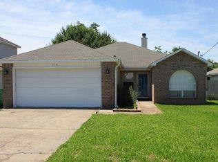 779 Pearl Sand Dr, Mary Esther, FL 32569