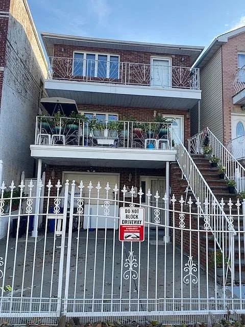 122 North St #2
