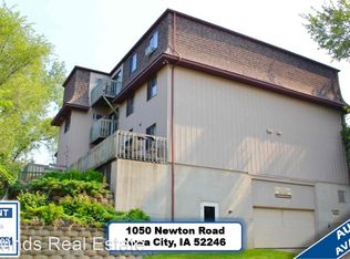 1050 Newton Rd APT 10, Iowa City, IA 52246