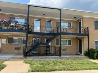 590 Yale Ct #106, Des Plaines, IL
