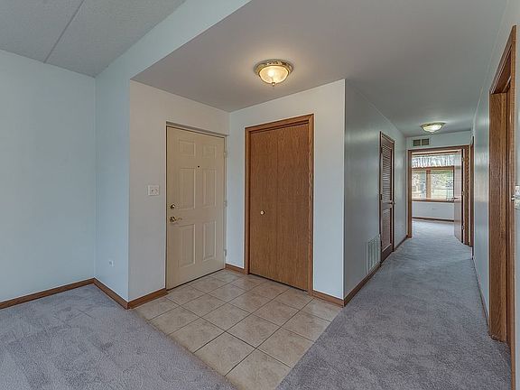 4th image of 18440 Pine Lake Dr APT 2