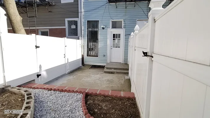 Rented by Citi Habitats | media 15