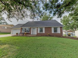16 Janis Ann Dr, Saint Peters, MO